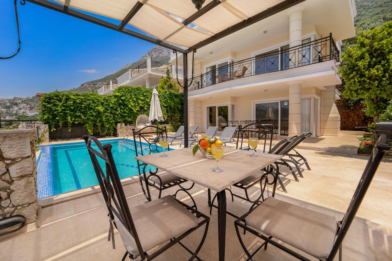 Villa Baynur — 18