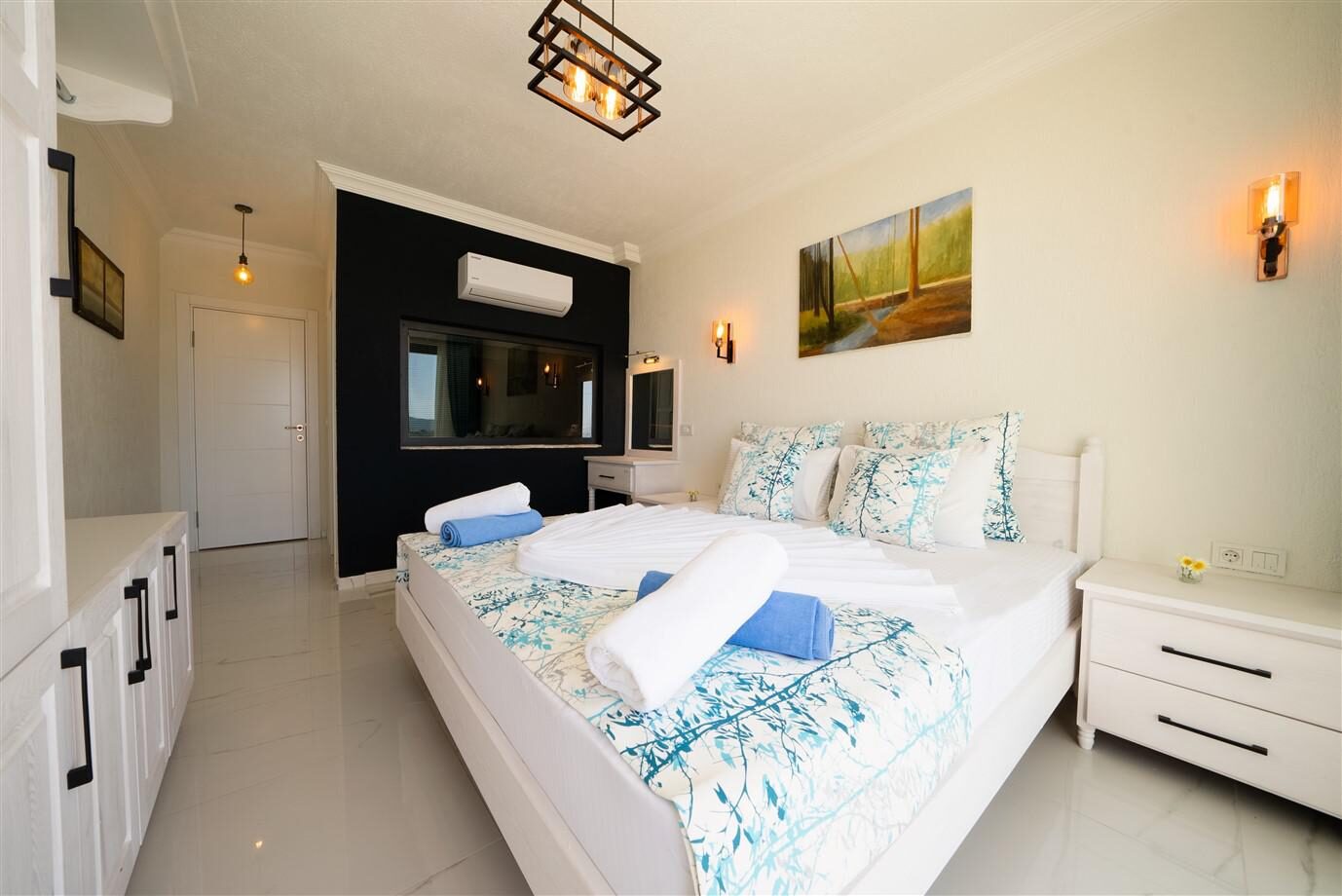 Villa Hills Münih — 18