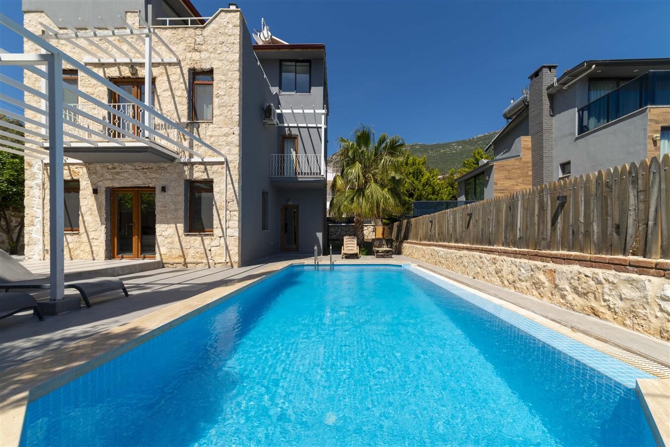 Villa Ea — 3
