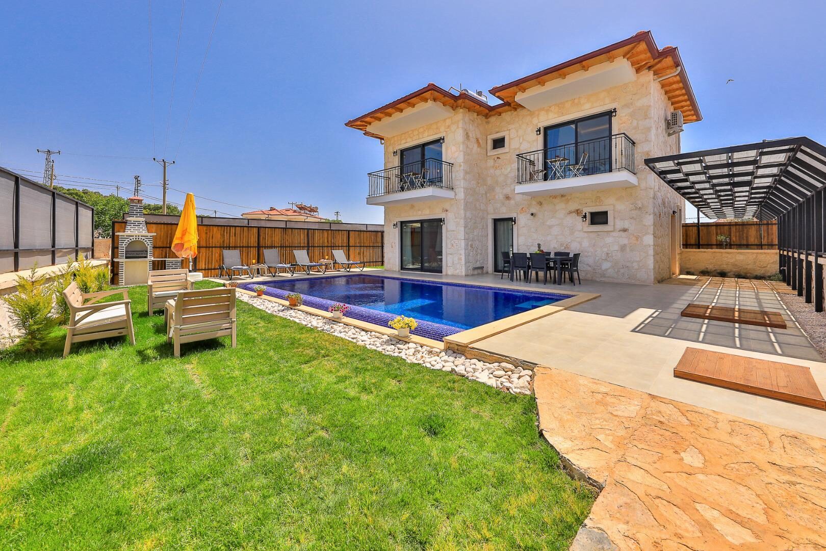 Villa Kaşlı 1 — 2
