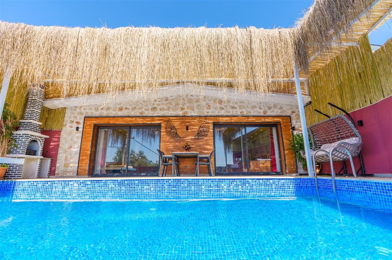 Villa Mira Queen — 8