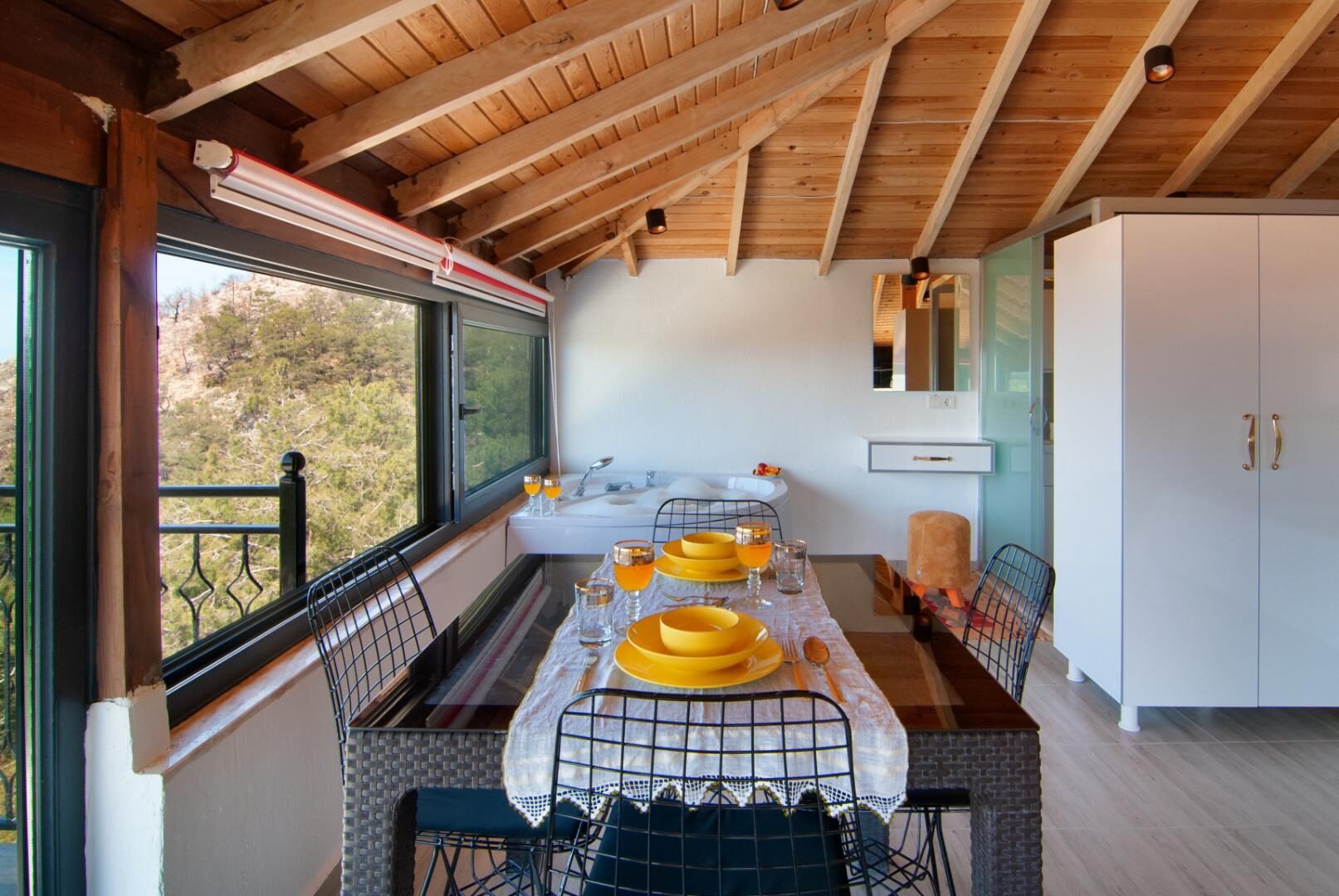 Villa Saten — 18