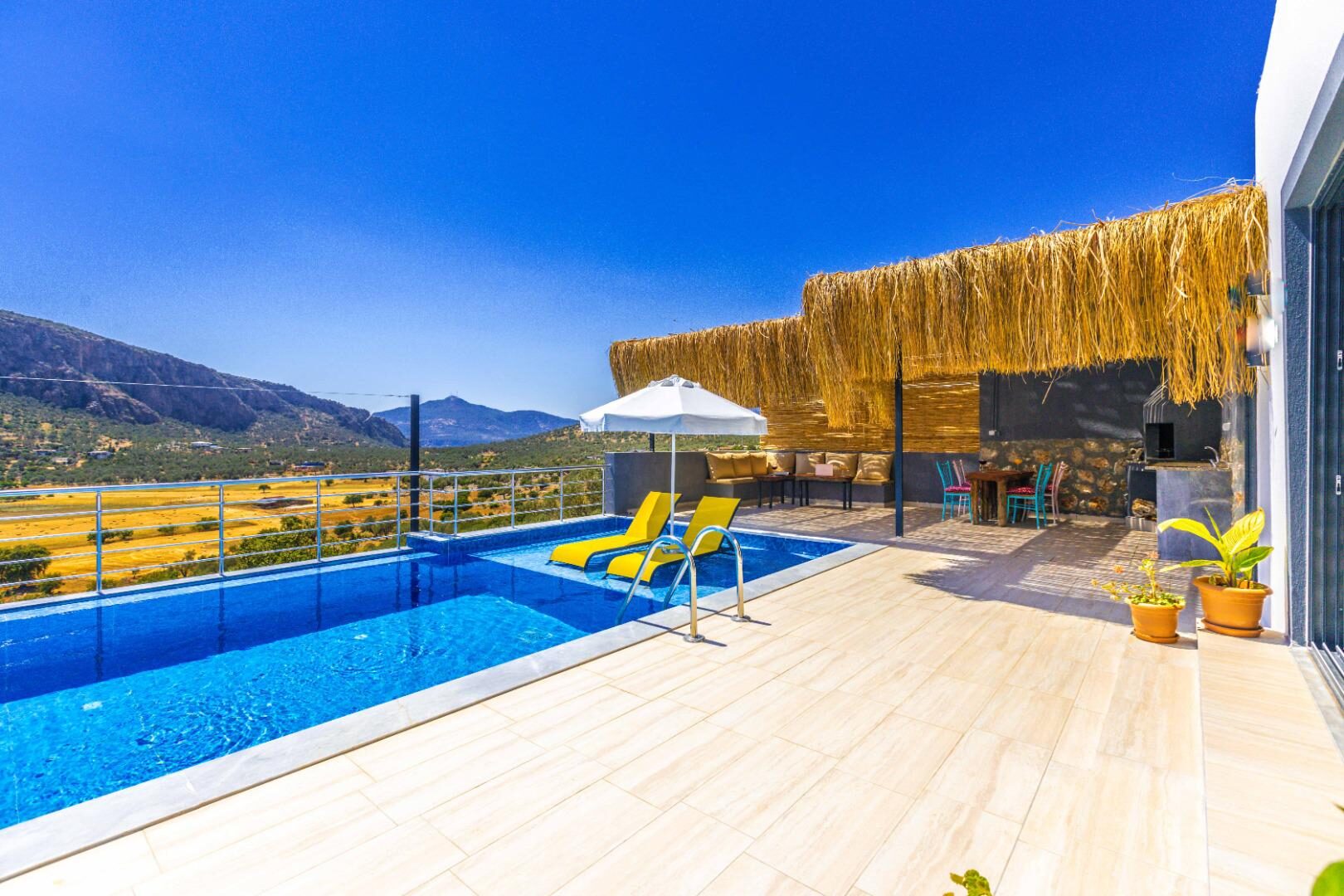 Villa Lambuka — 2