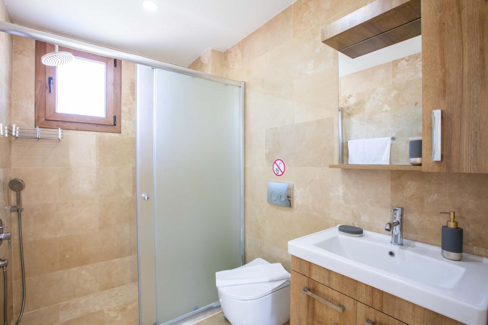 Villa Daphne — 70