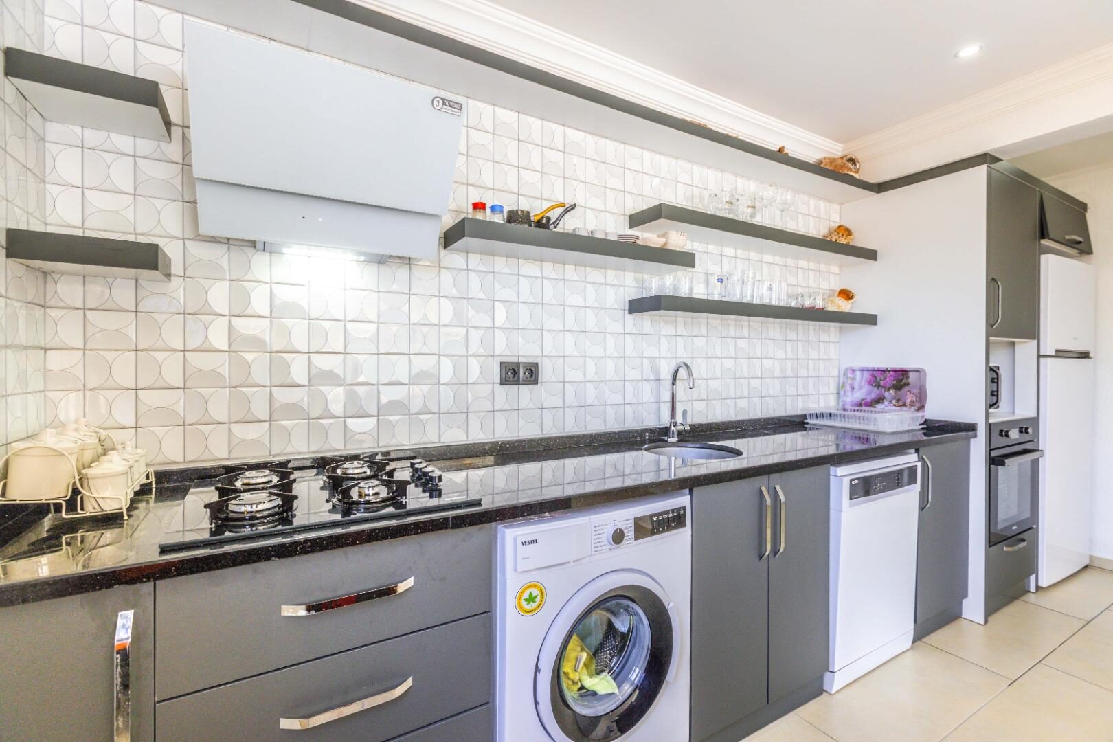 Villa Lambuka — 20
