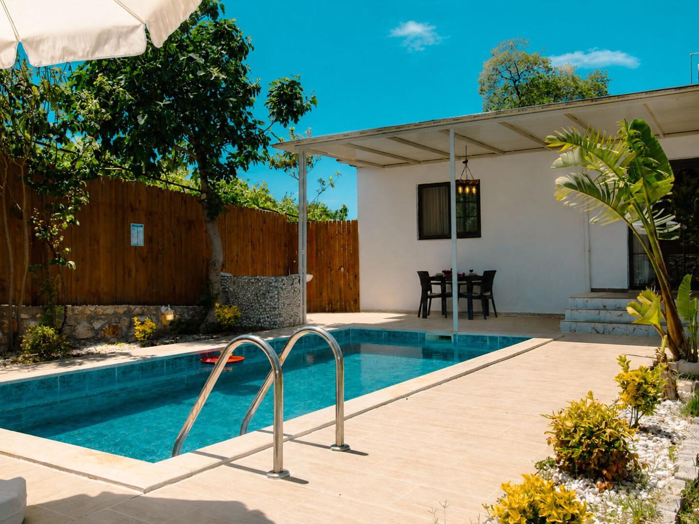Villa In Love — 12