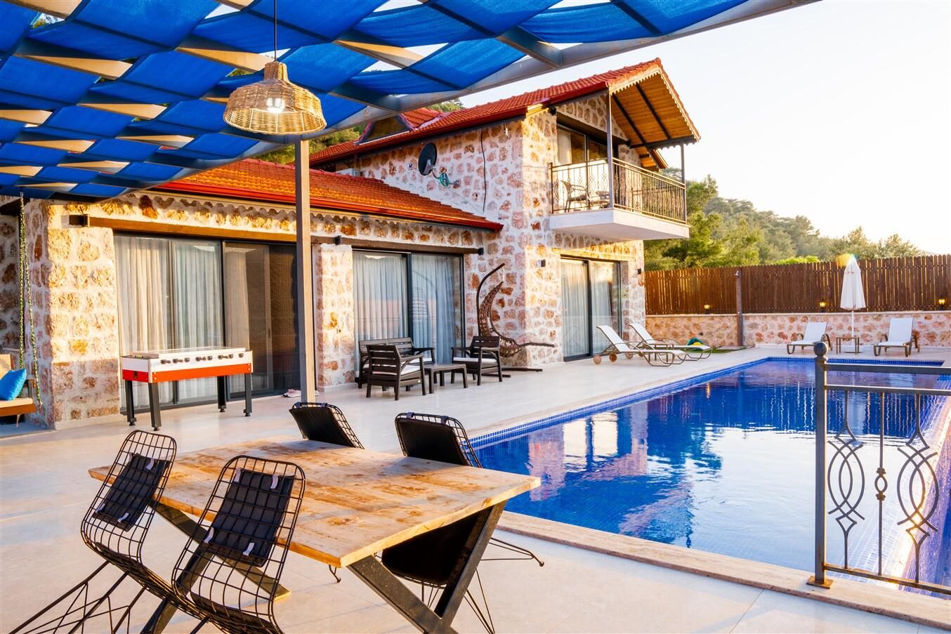 Villa Fiesta — 7