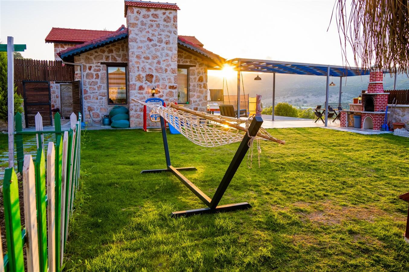 Villa Fiesta — 15