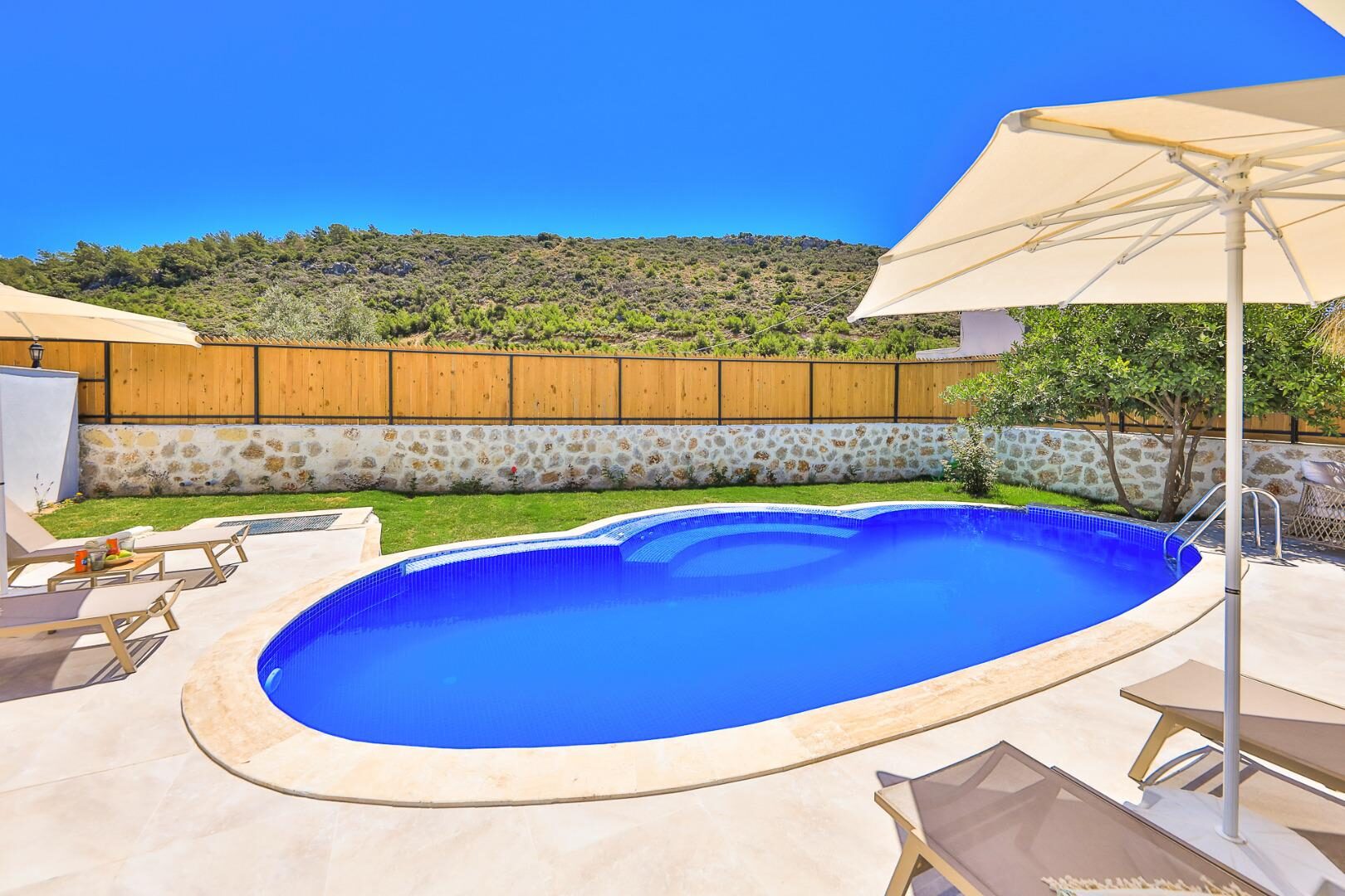 Villa Leto — 6