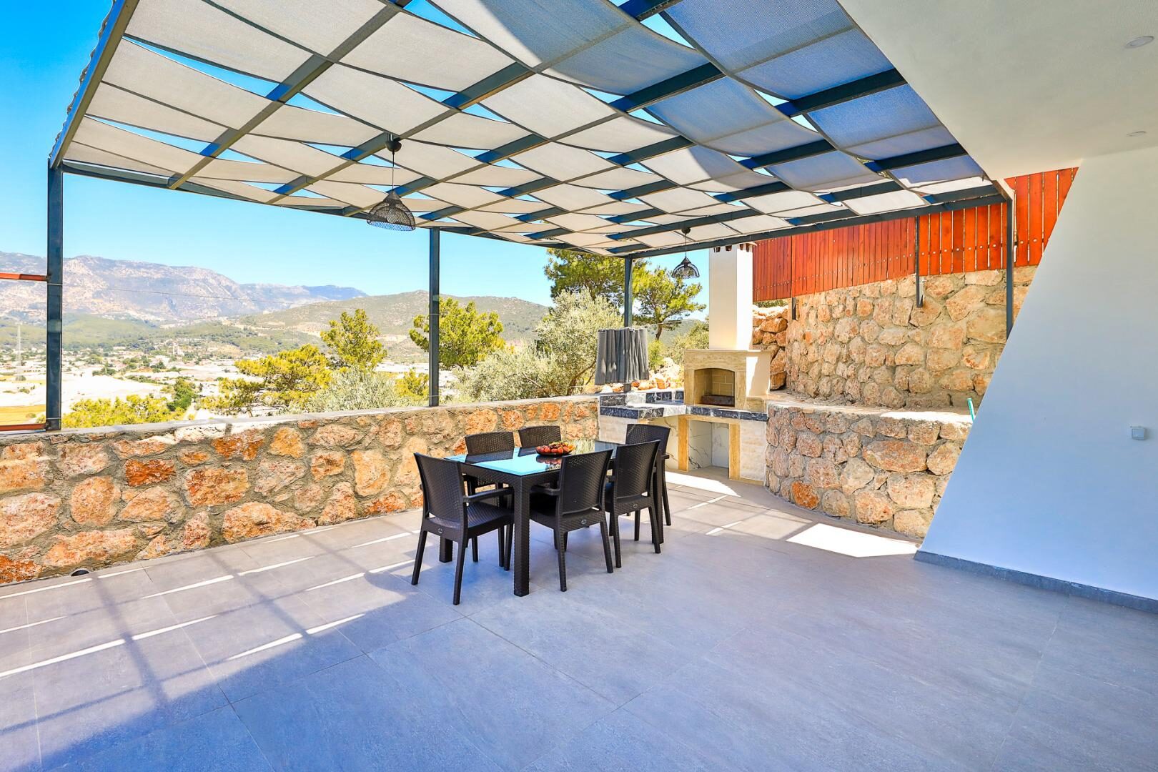 Villa Glass House — 32