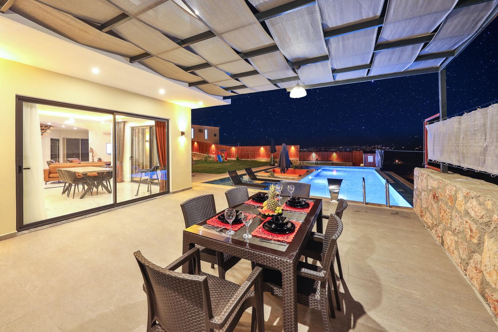 Villa Glass House — 46