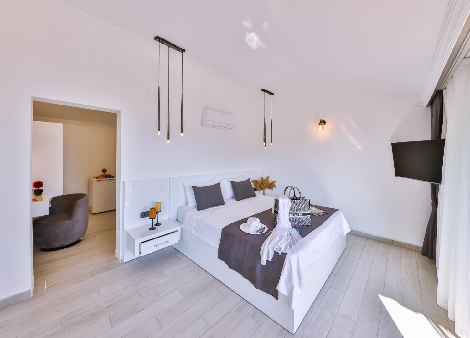 Villa Parle — 70