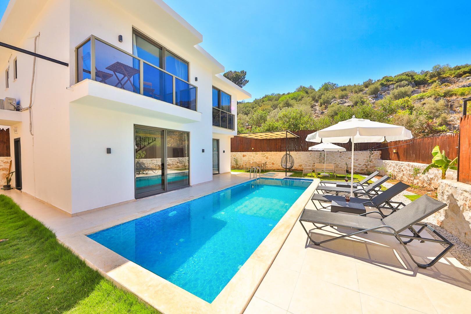 Villa Luvi — 4