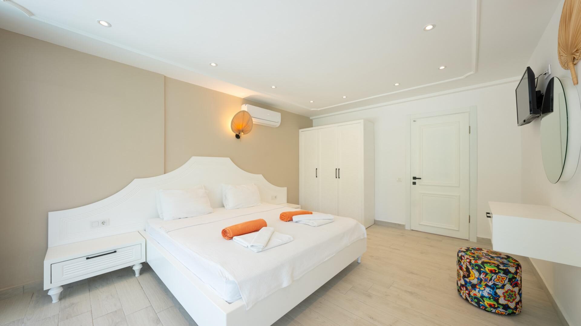 Villa Orange — 35