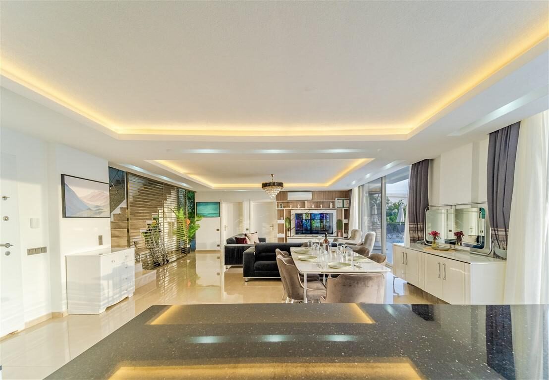 Villa July — 37