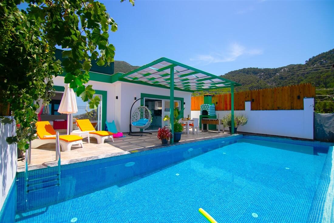 Villa Petra — 4