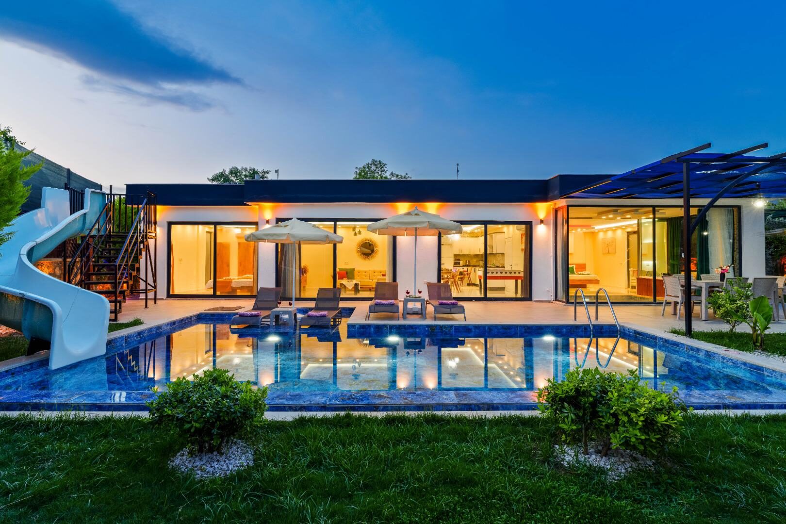 Villa Elena 1 — 21