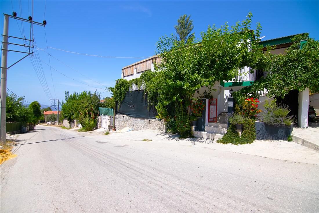 Villa Petra — 14