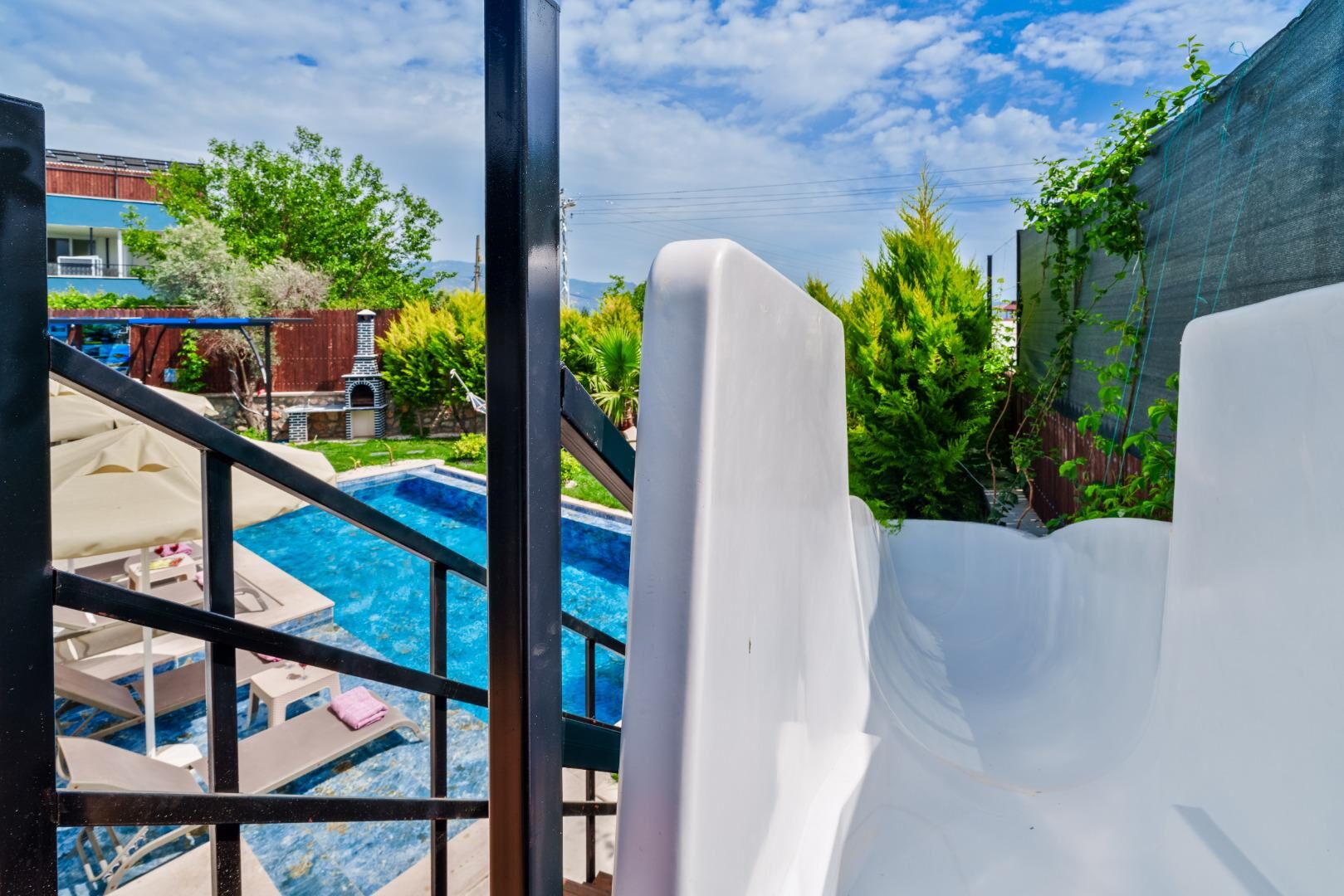 Villa Elena 1 — 27