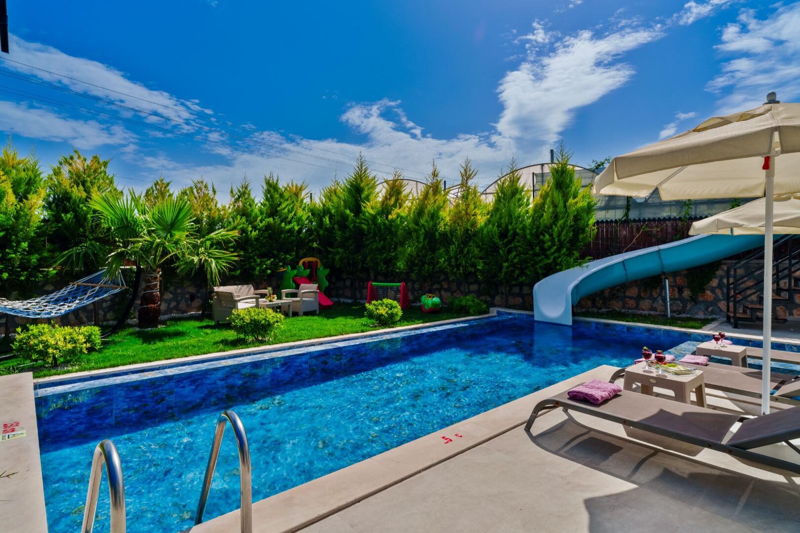 Villa Elena 1 — 41