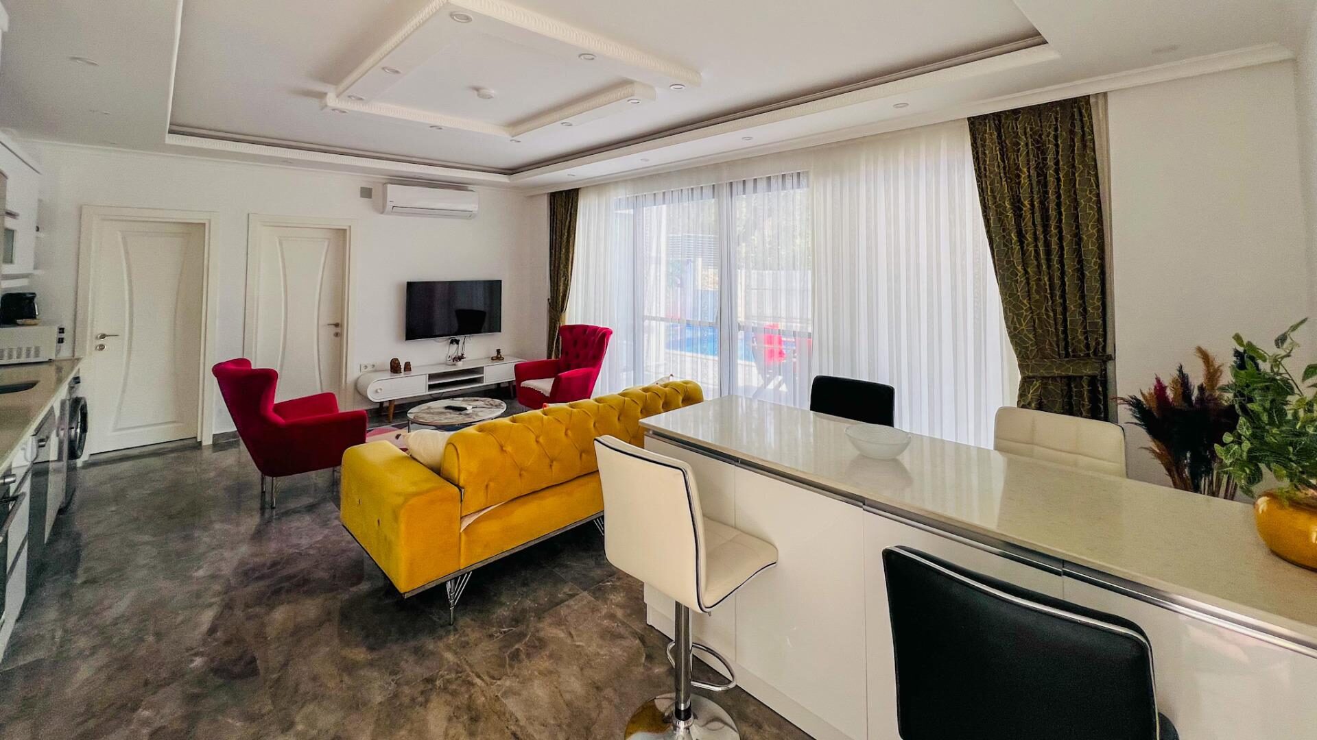 Villa Lantana — 11