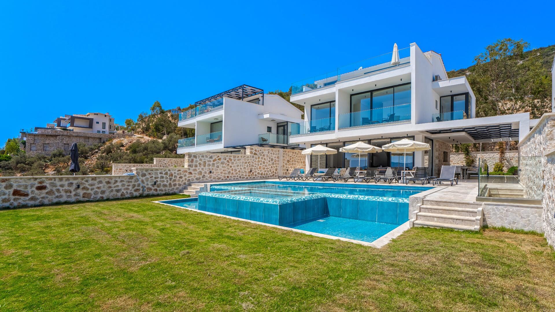 Villa Lion — 3