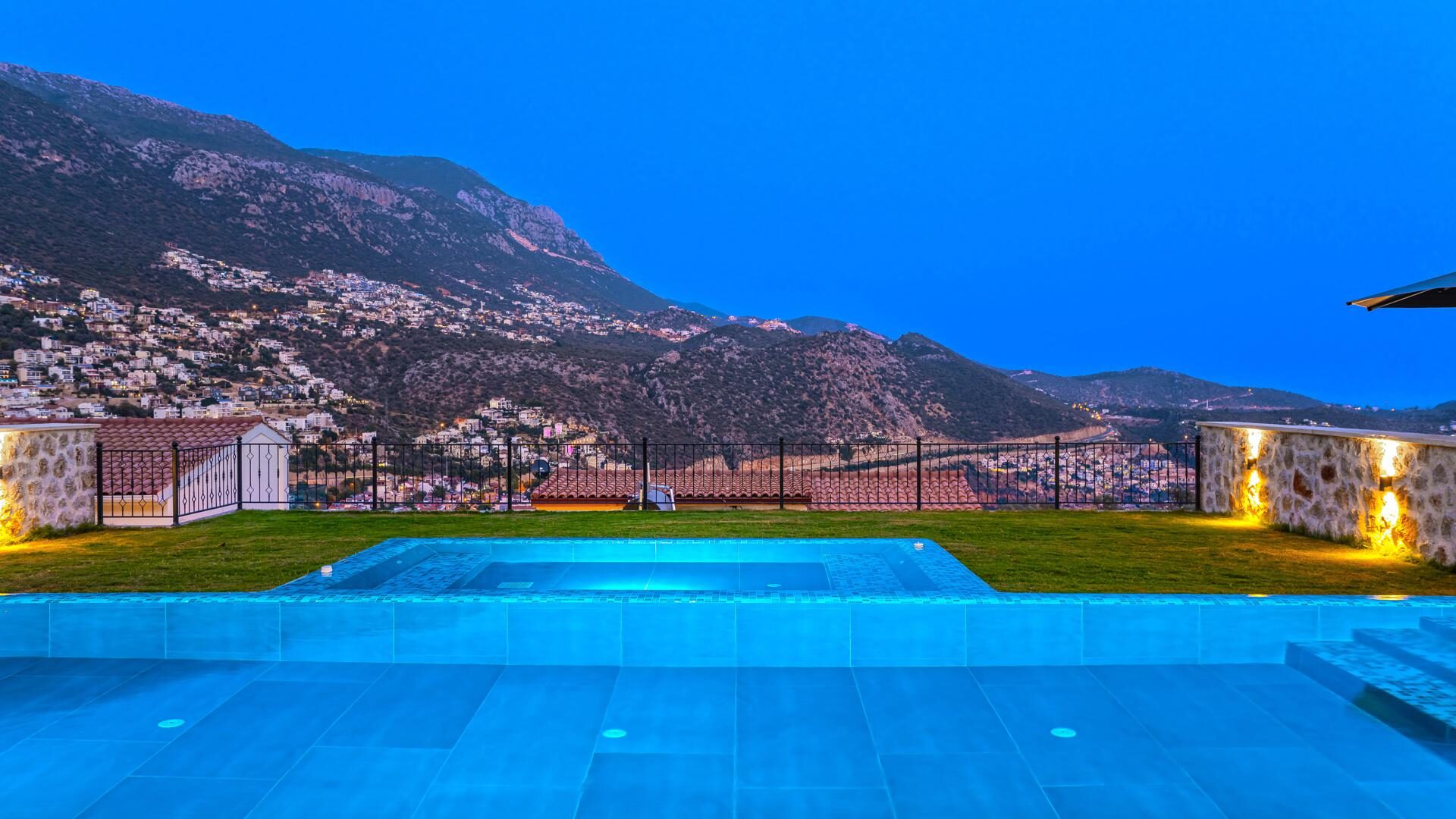 Villa Lion — 52