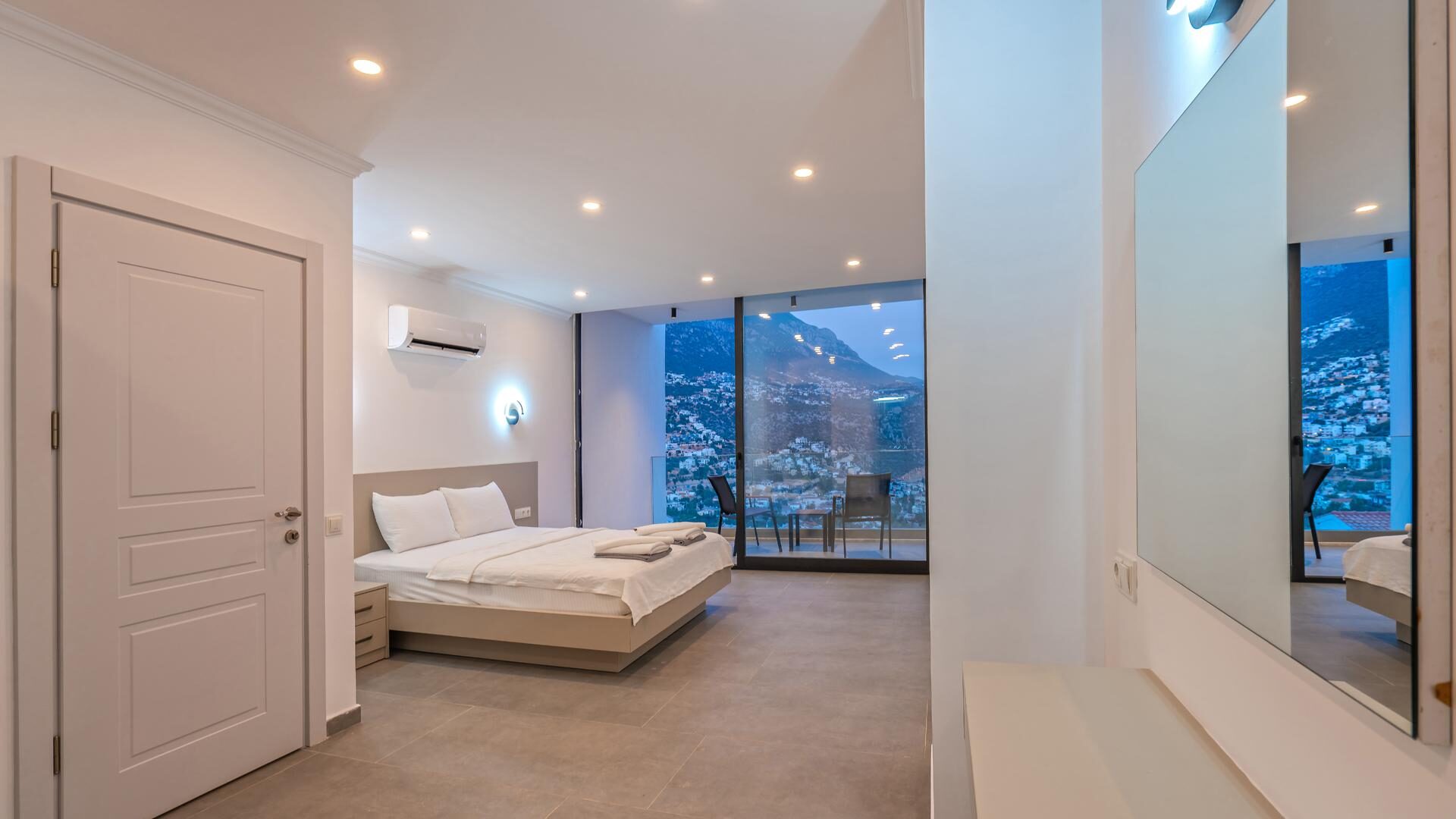 Villa Lion — 67