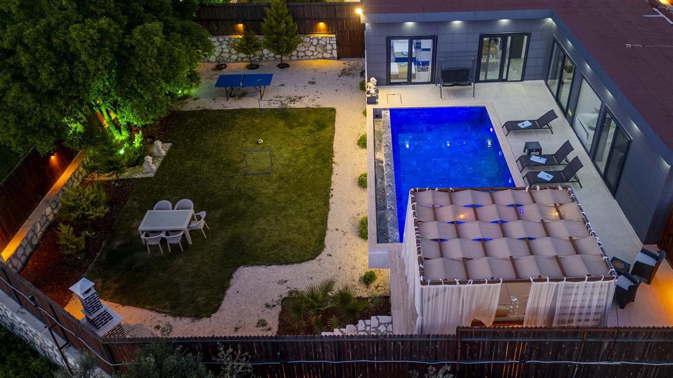 Villa Loçka — 15