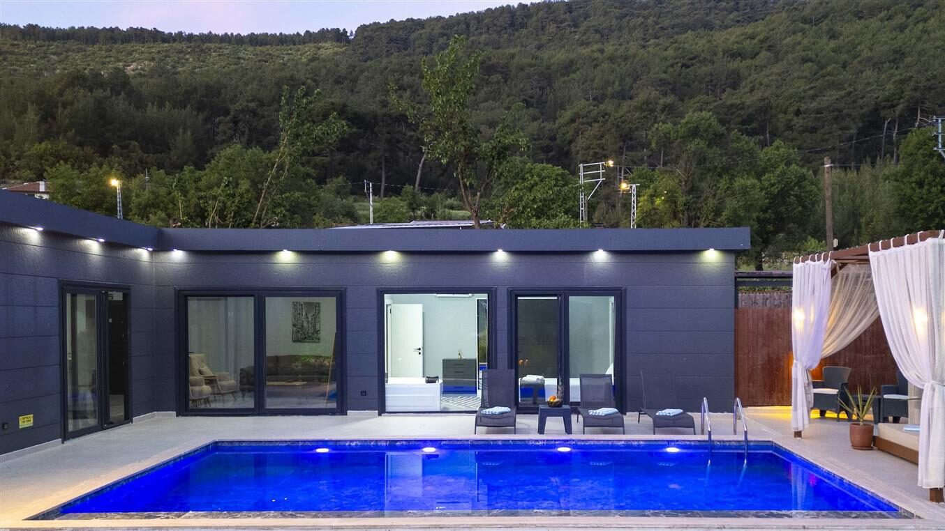 Villa Loçka — 55