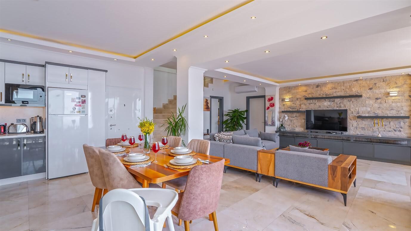 Villa Royal — 35
