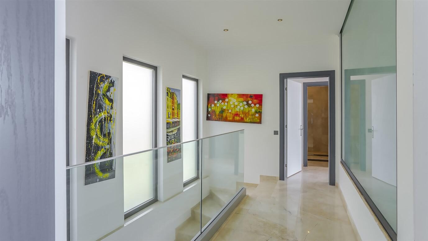 Villa Royal — 71