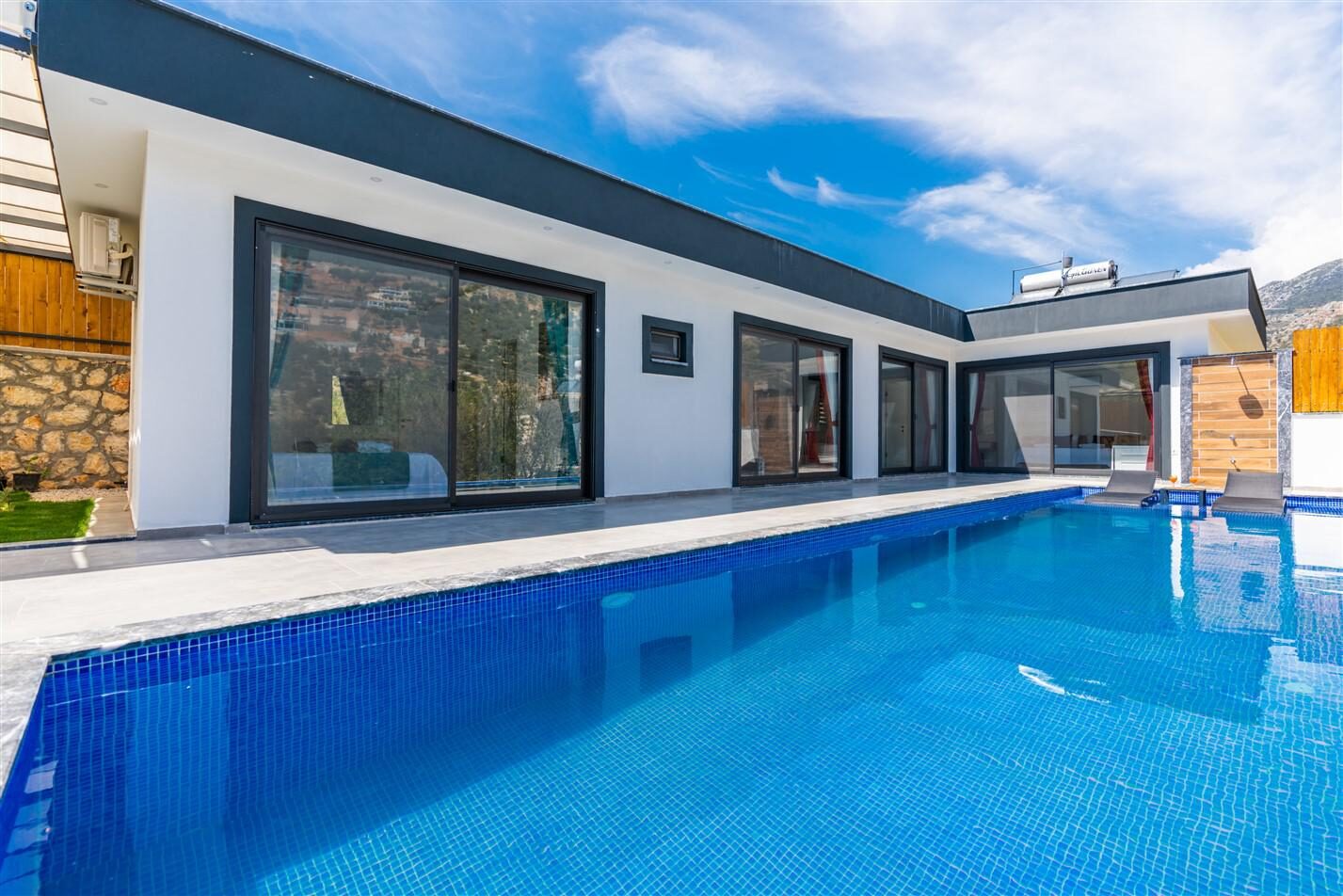 Villa Mister — 12