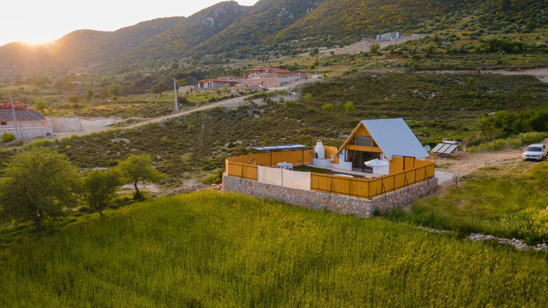 Villa Mentes — 2