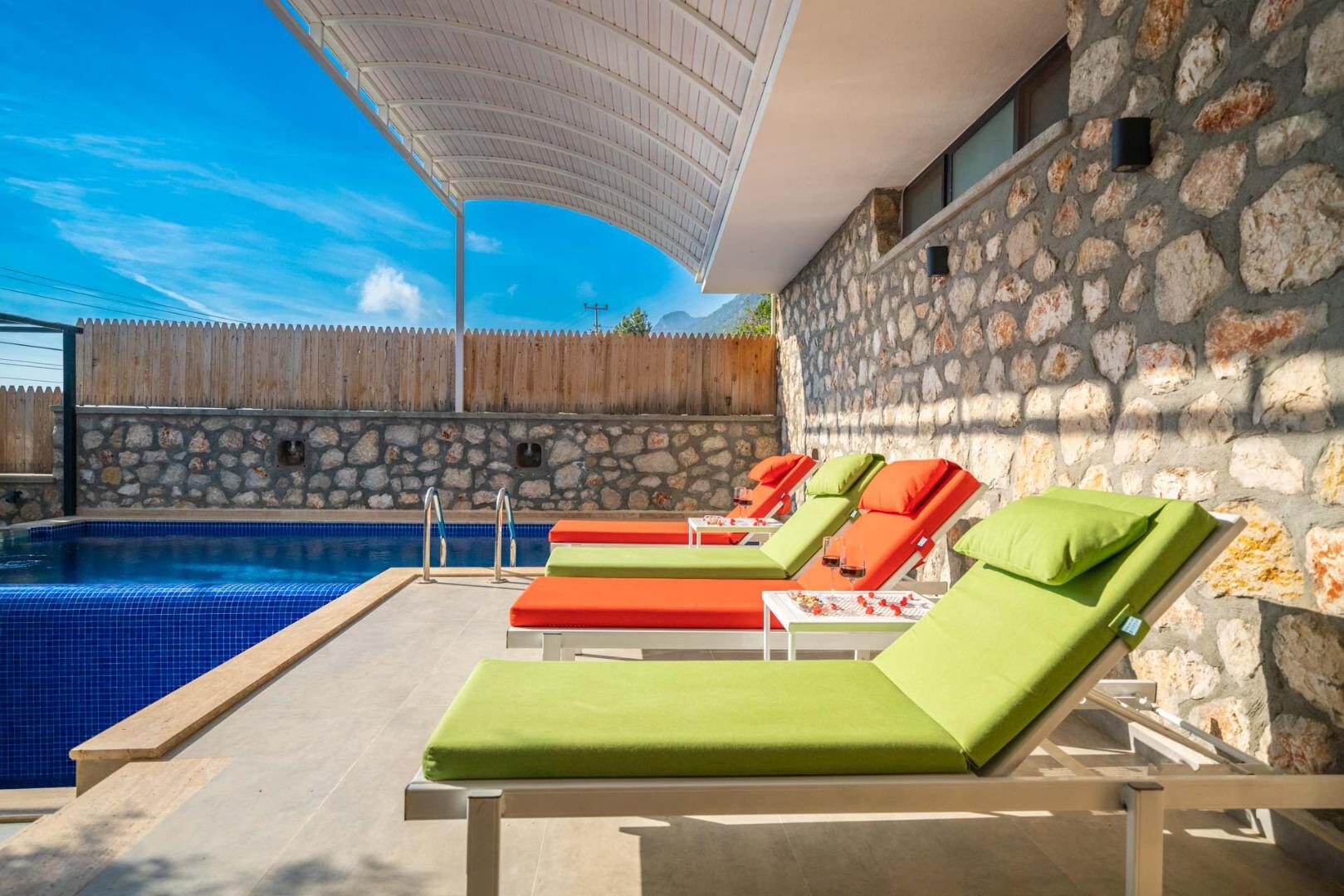 Villa Therapy Aqua — 18