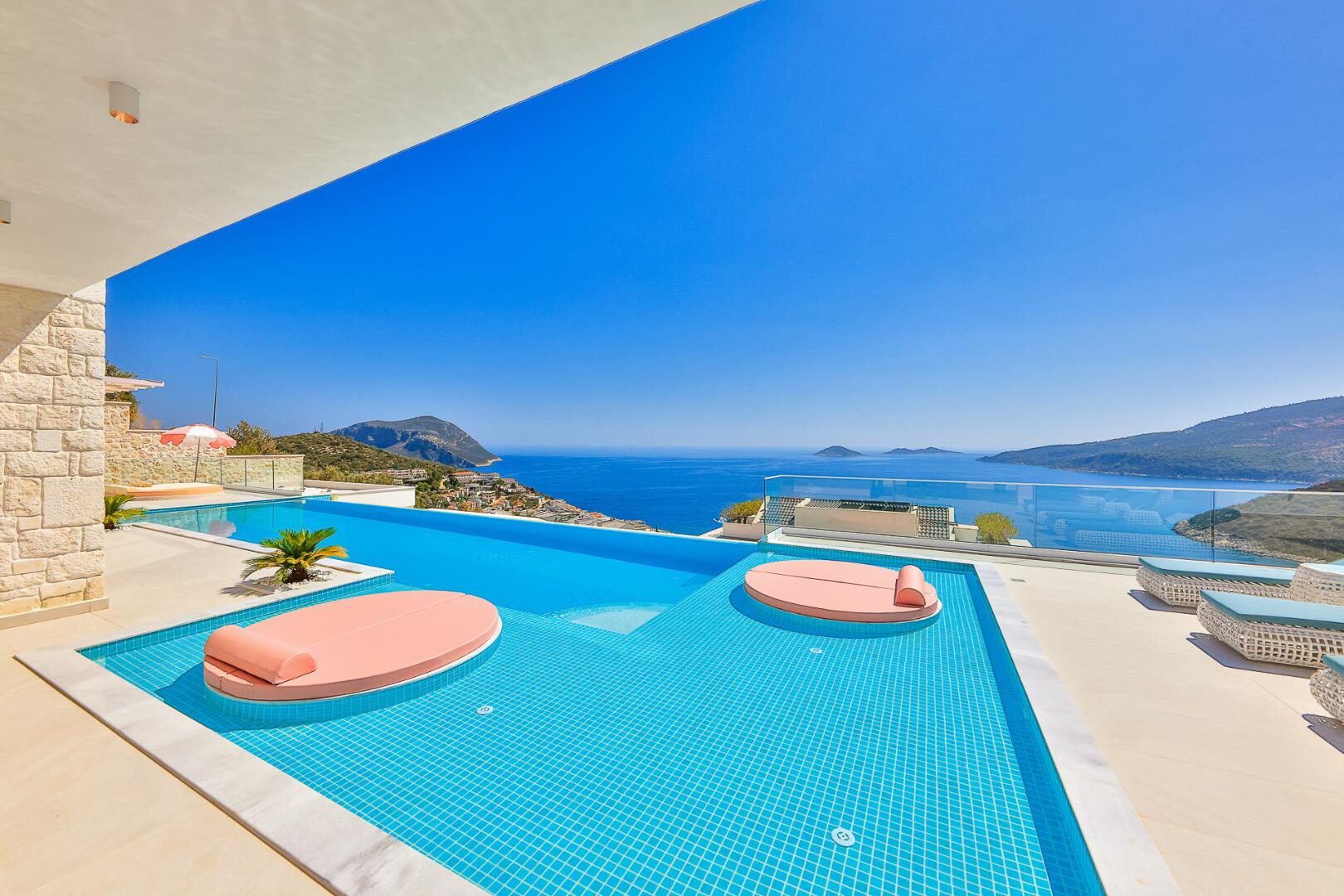 Villa Rosy — 11