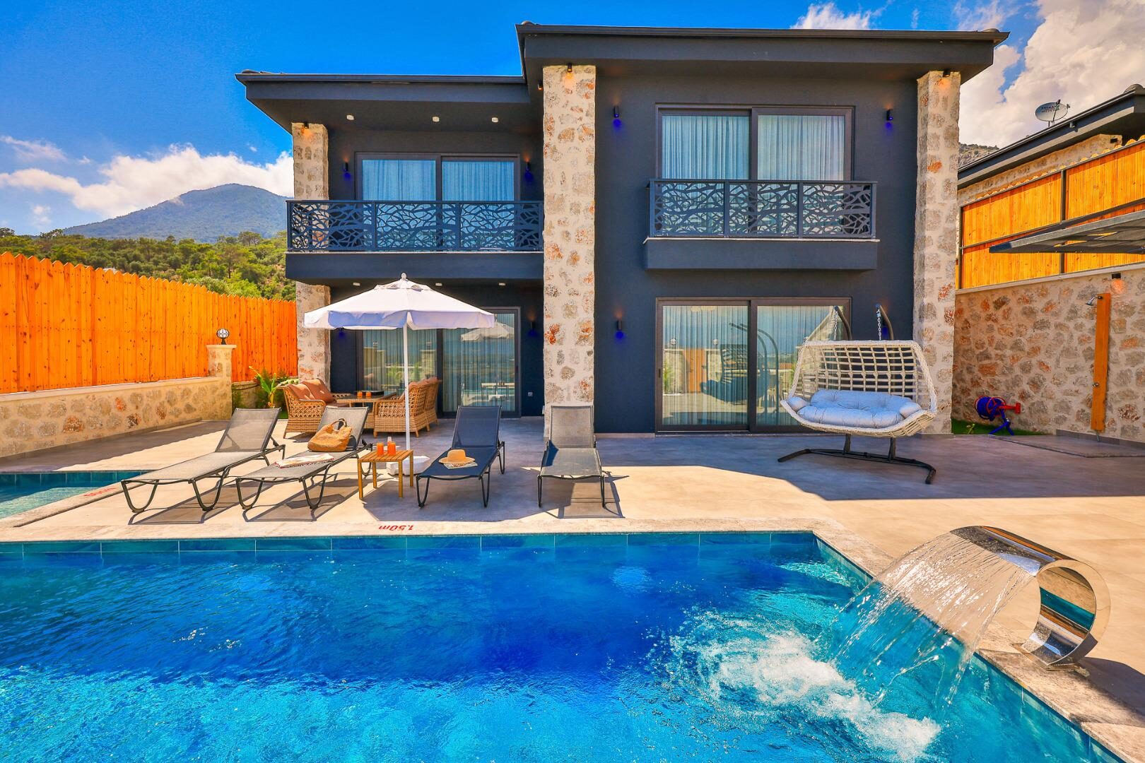 Villa Sandak 4 — 3