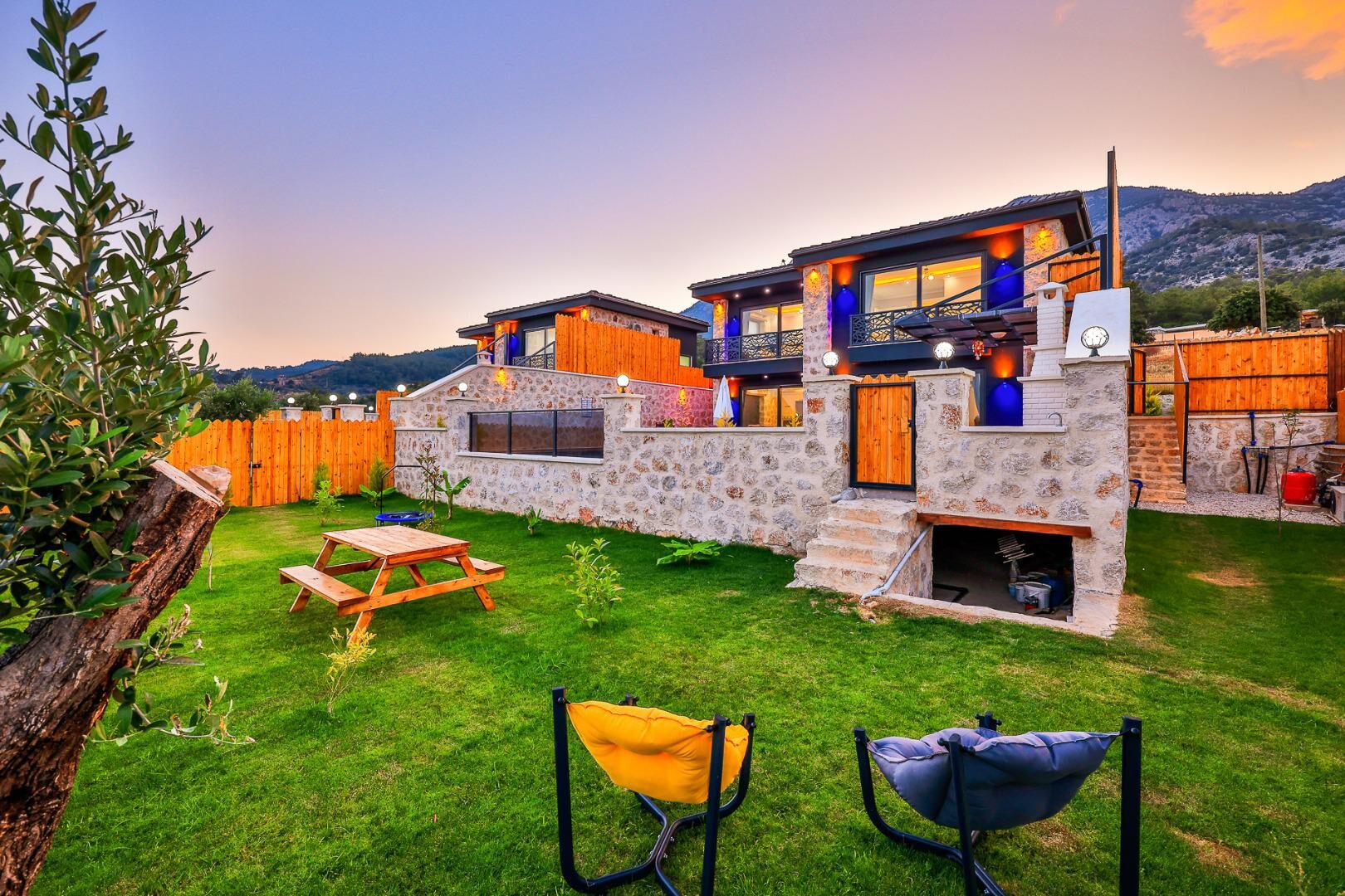 Villa Sandak 3 — 6