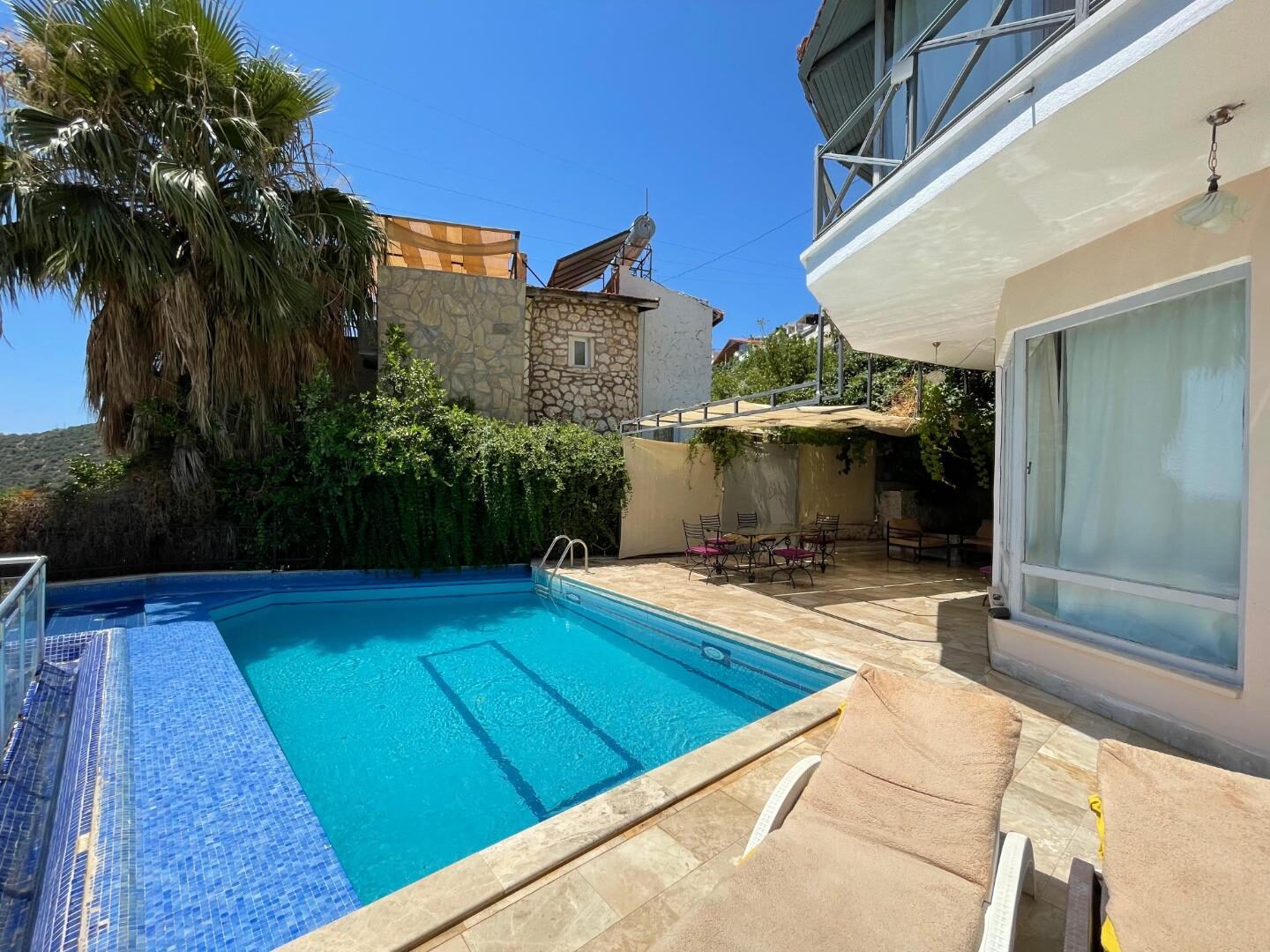 Villa Ruby — 9