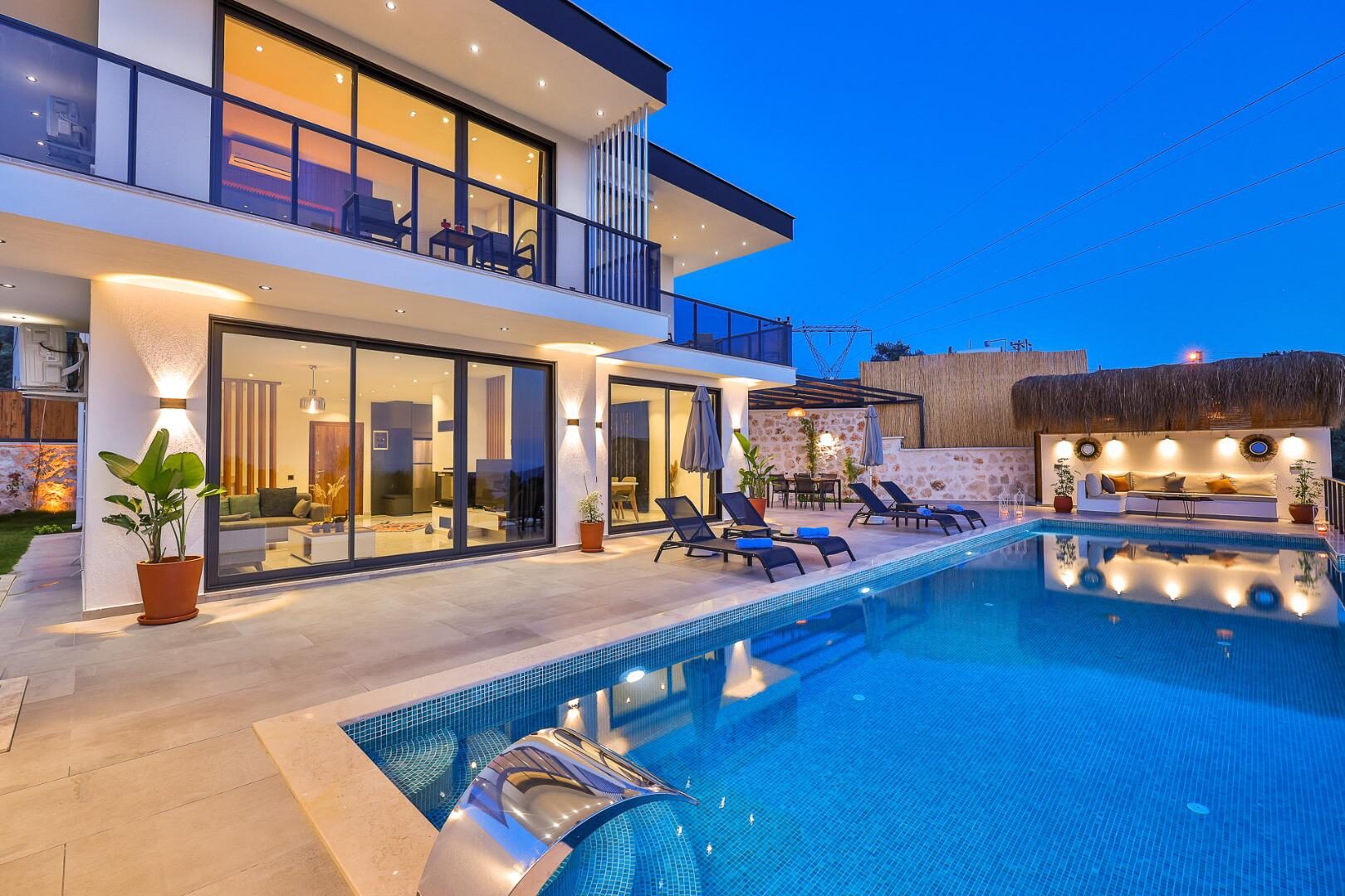 Villa Fi Manor — 3
