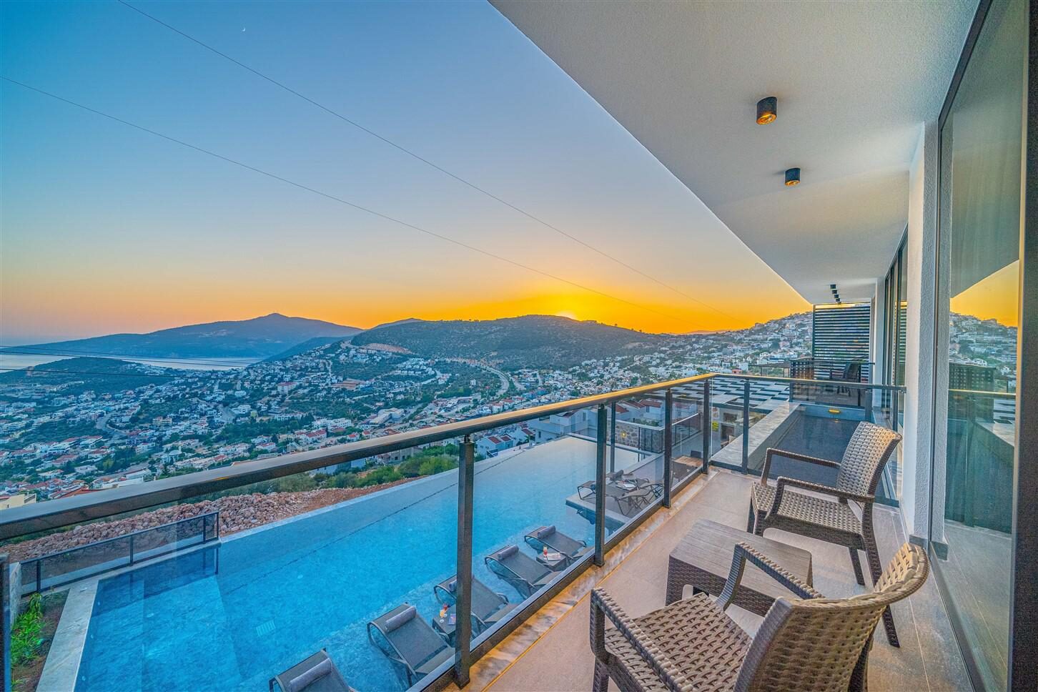 Villa Grey Falcon — 38