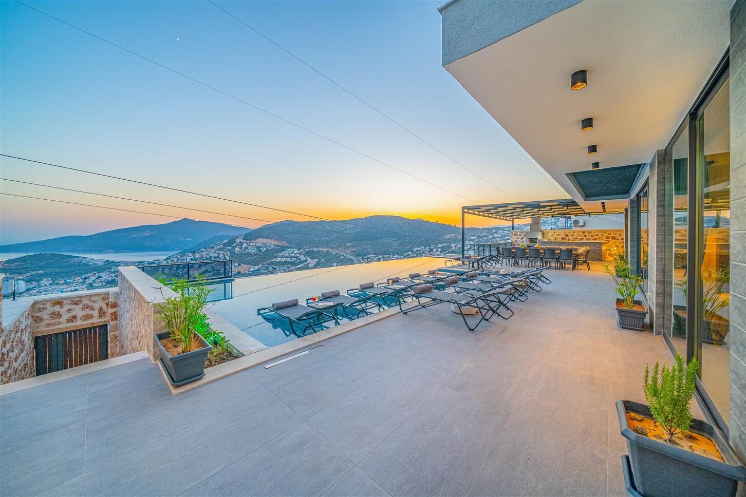 Villa Grey Falcon — 44