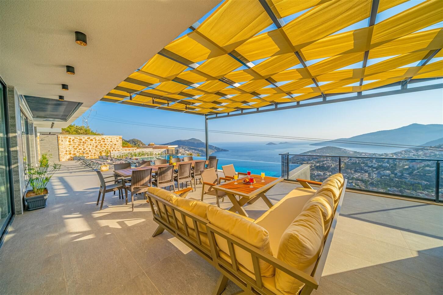 Villa Grey Falcon — 53