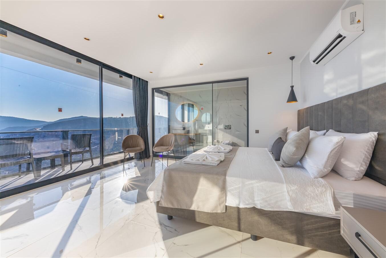 Villa Royal Falcon — 57