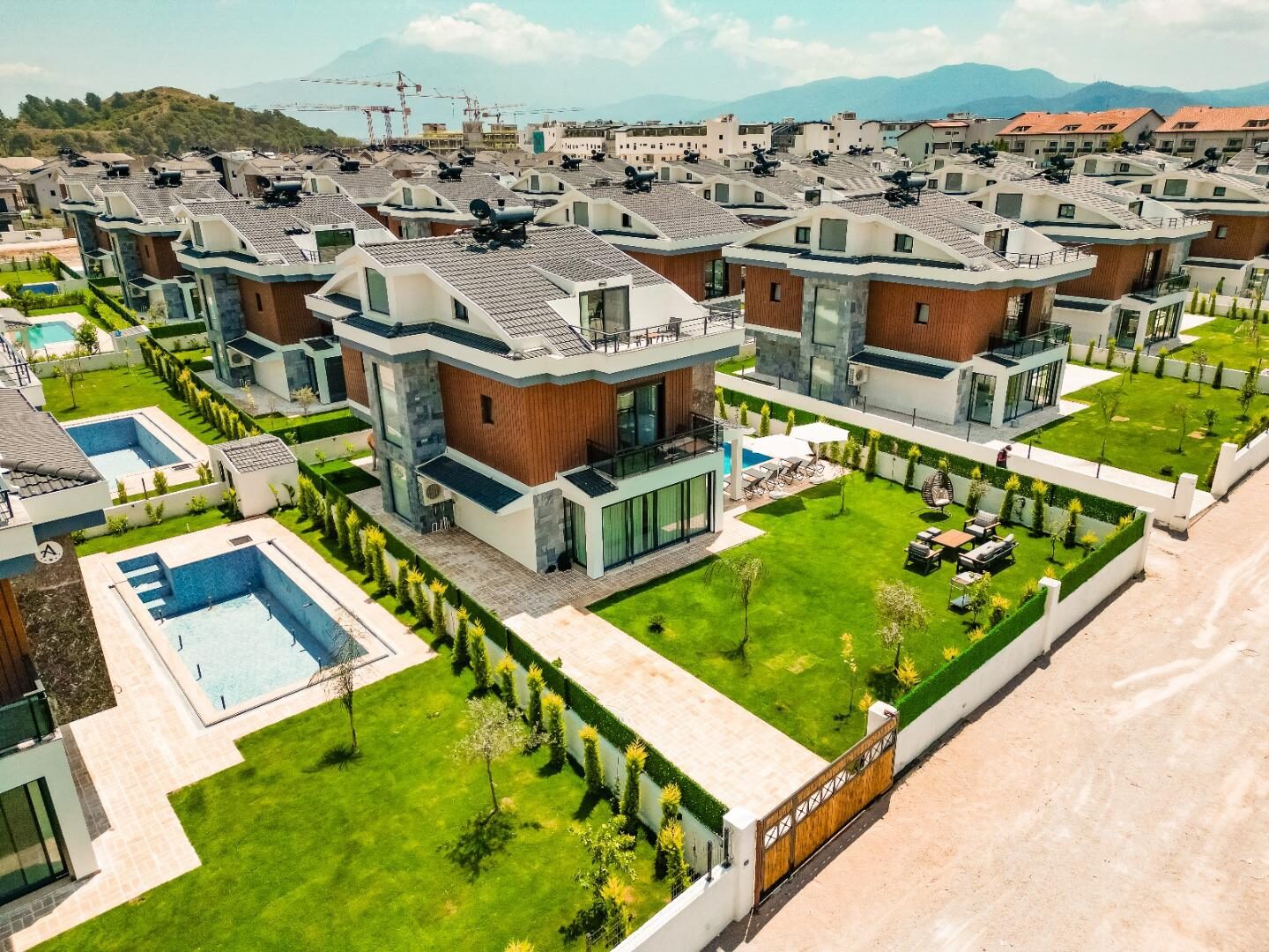 Villa Galaksi Mars 2 — 9