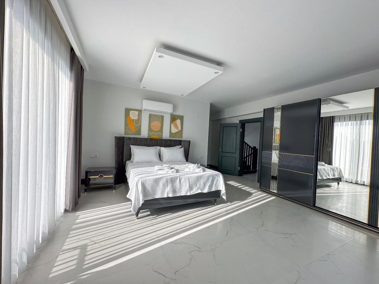 Villa Galaksi Mars 1 — 37