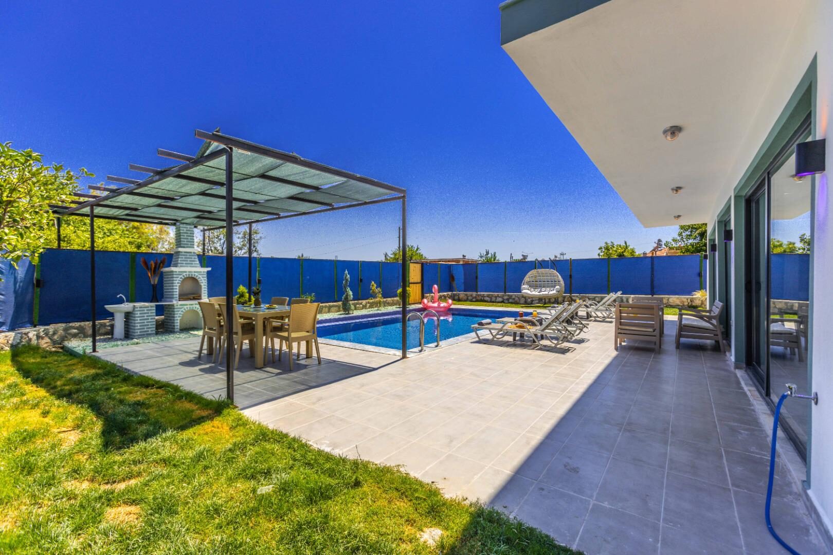 Villa Last Summer — 27