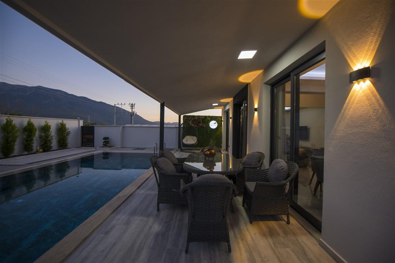 Villa Malibu — 8