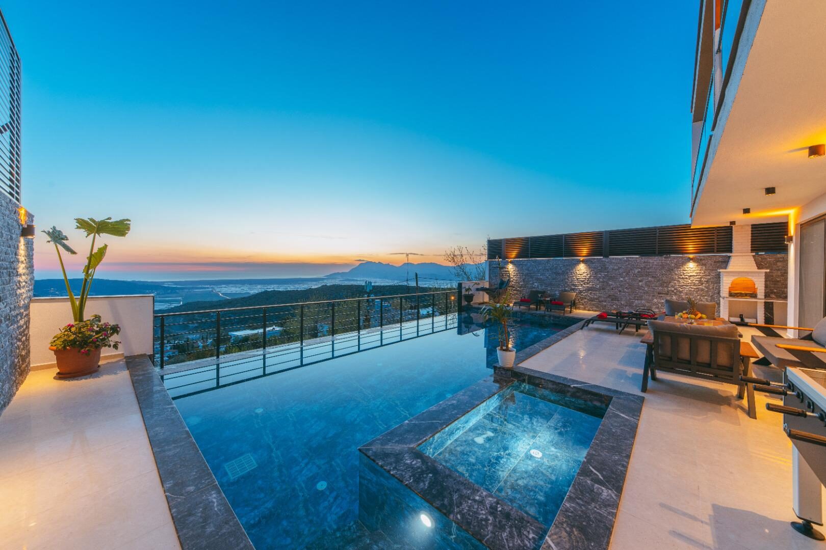 Villa Xanadu — 9