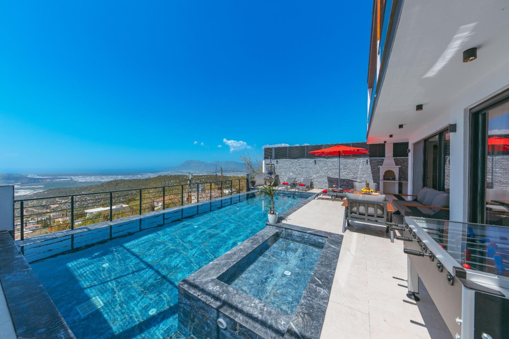 Villa Xanadu — 18